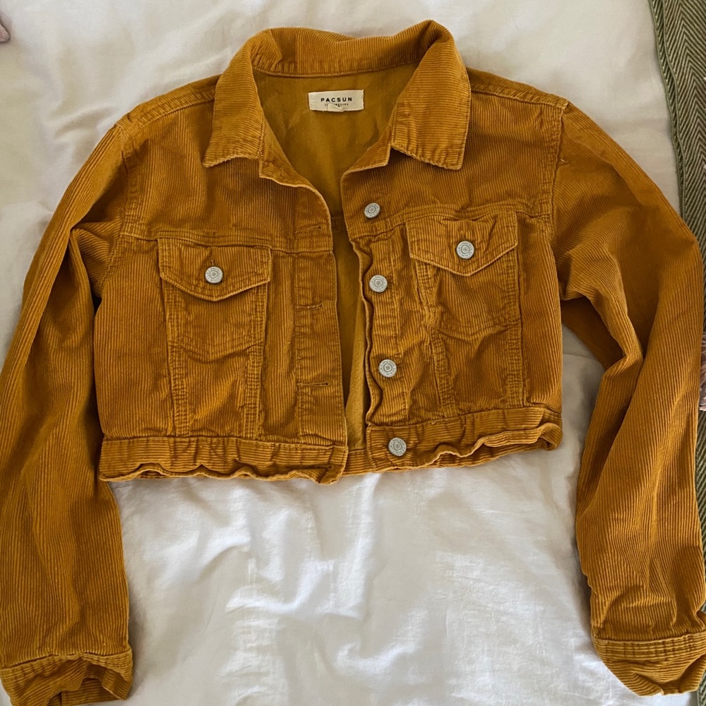 corduroy mustard jacket🌟